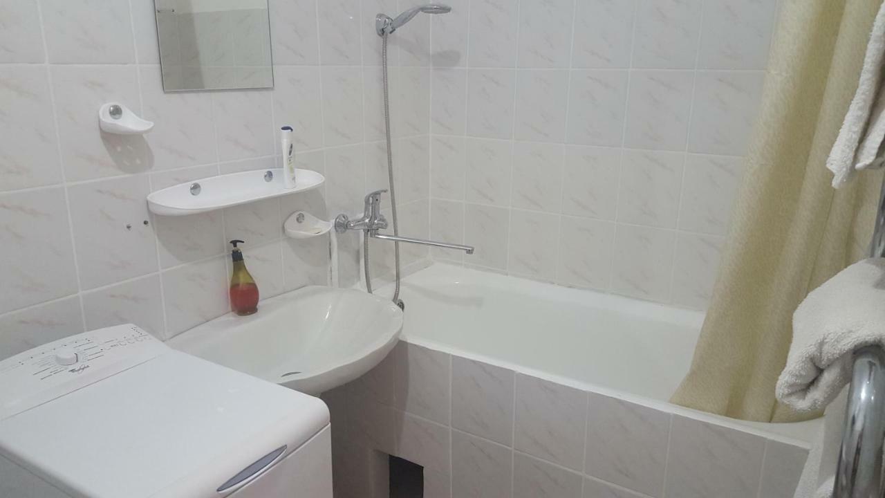 Apartment on Bukovinska Rivne Eksteriør bilde